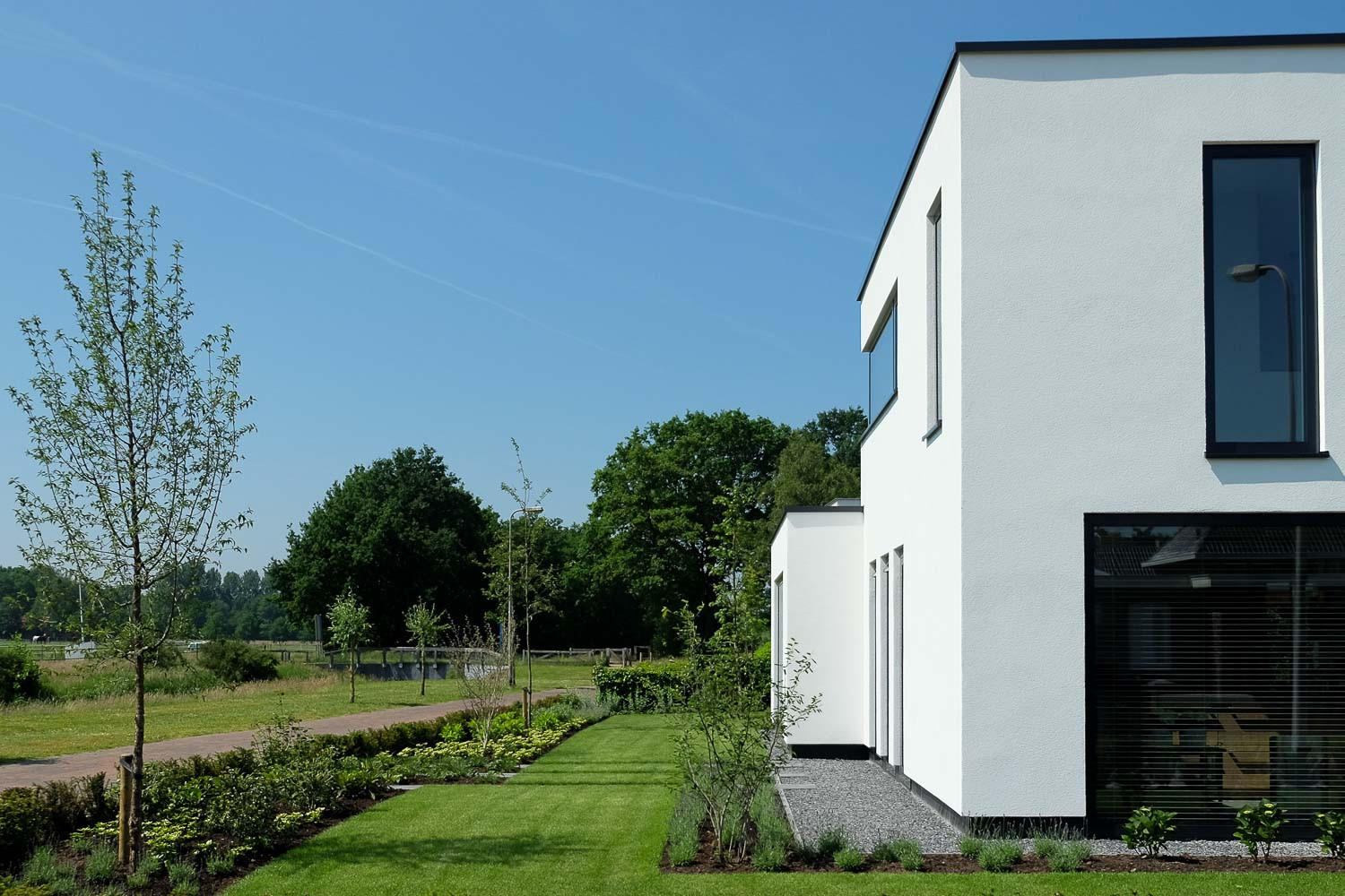 BEGANE GROND MET UITZICHT IN ALMELO