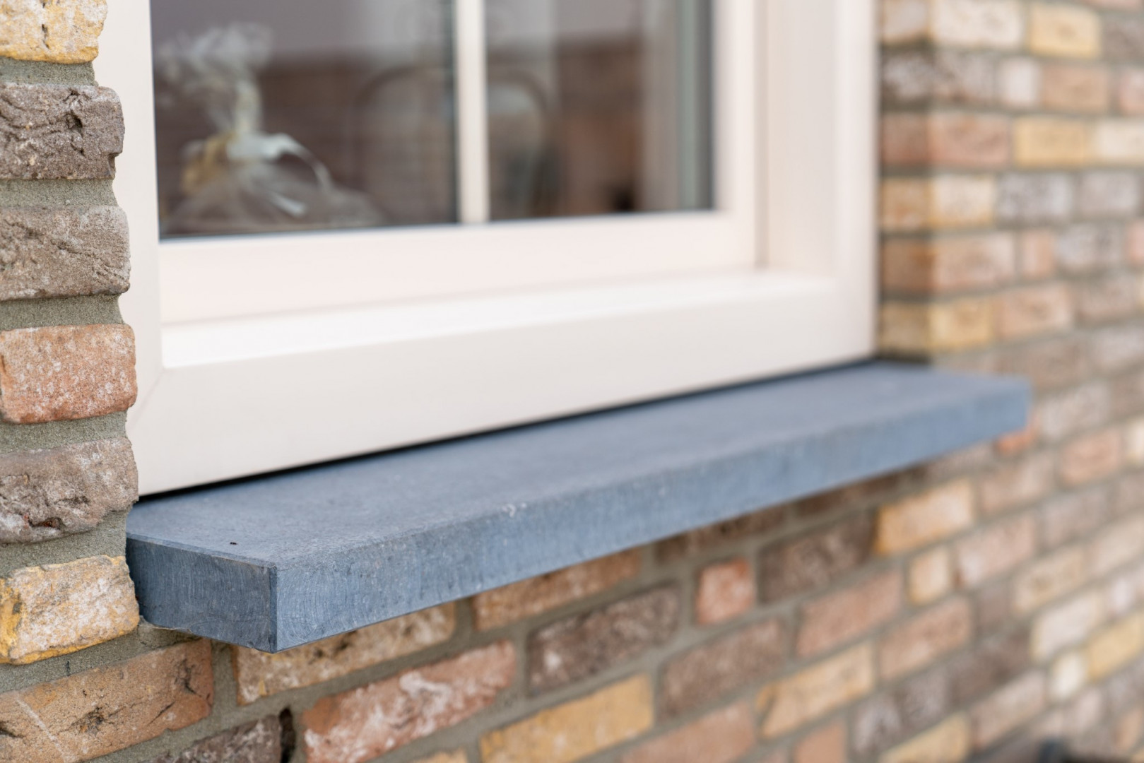 Woningrenovatie met hardstenen onderdorpel