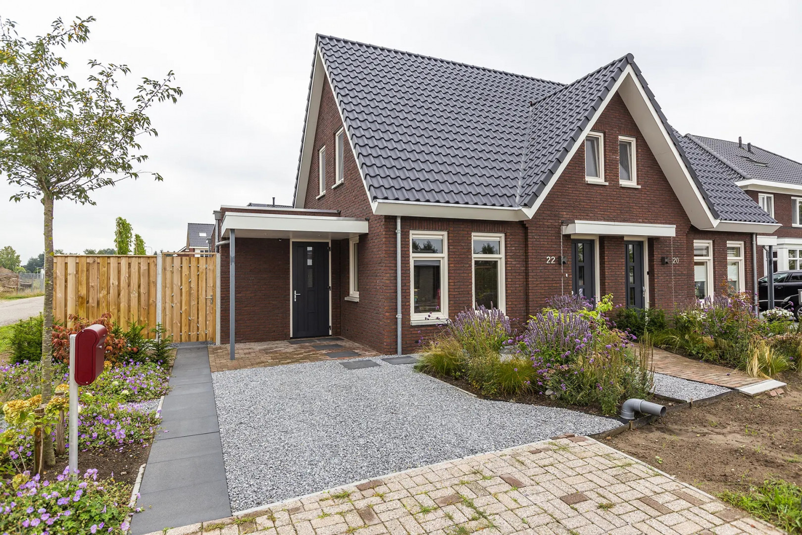 Twee onder één kap woning Groenlo