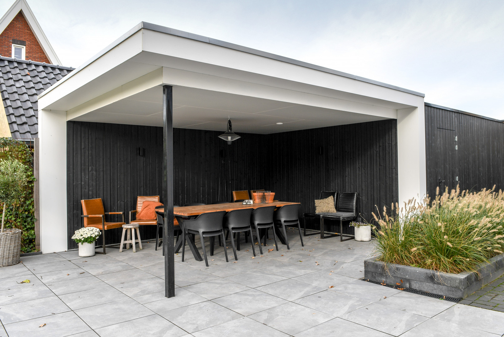 Overkapping met schuur