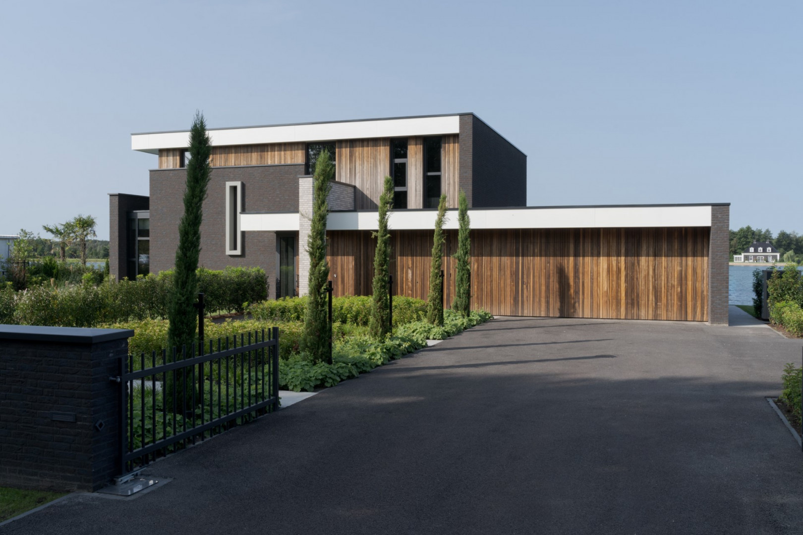 Moderne villa in eigentijdse prairie stijl