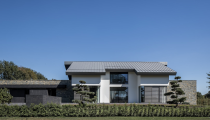 Villa around the wall