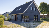 Schuurwoning met gevelbekleding
