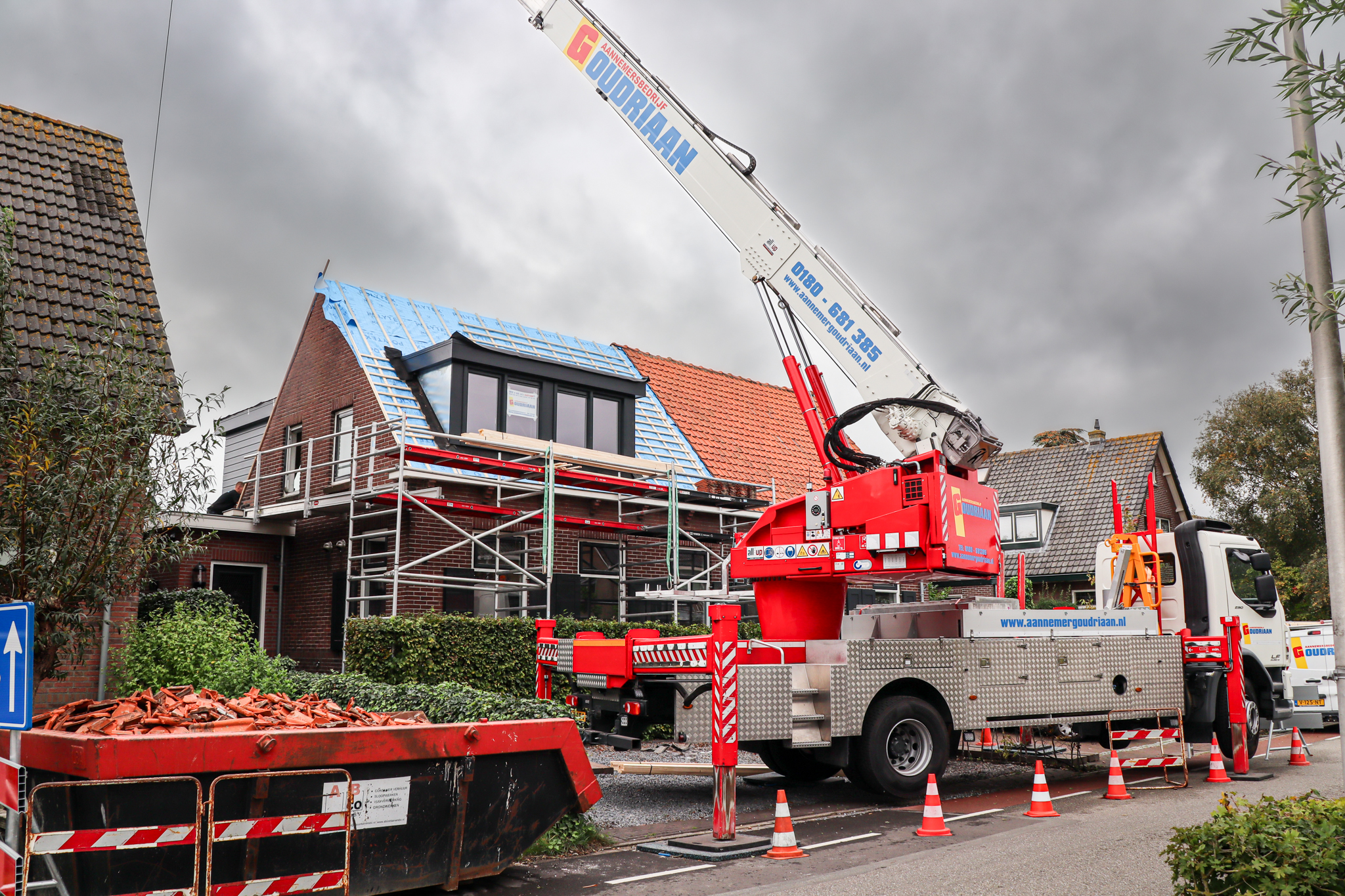 Dakkapel, dakopbouw, dakrenovatie te Berkenwoude