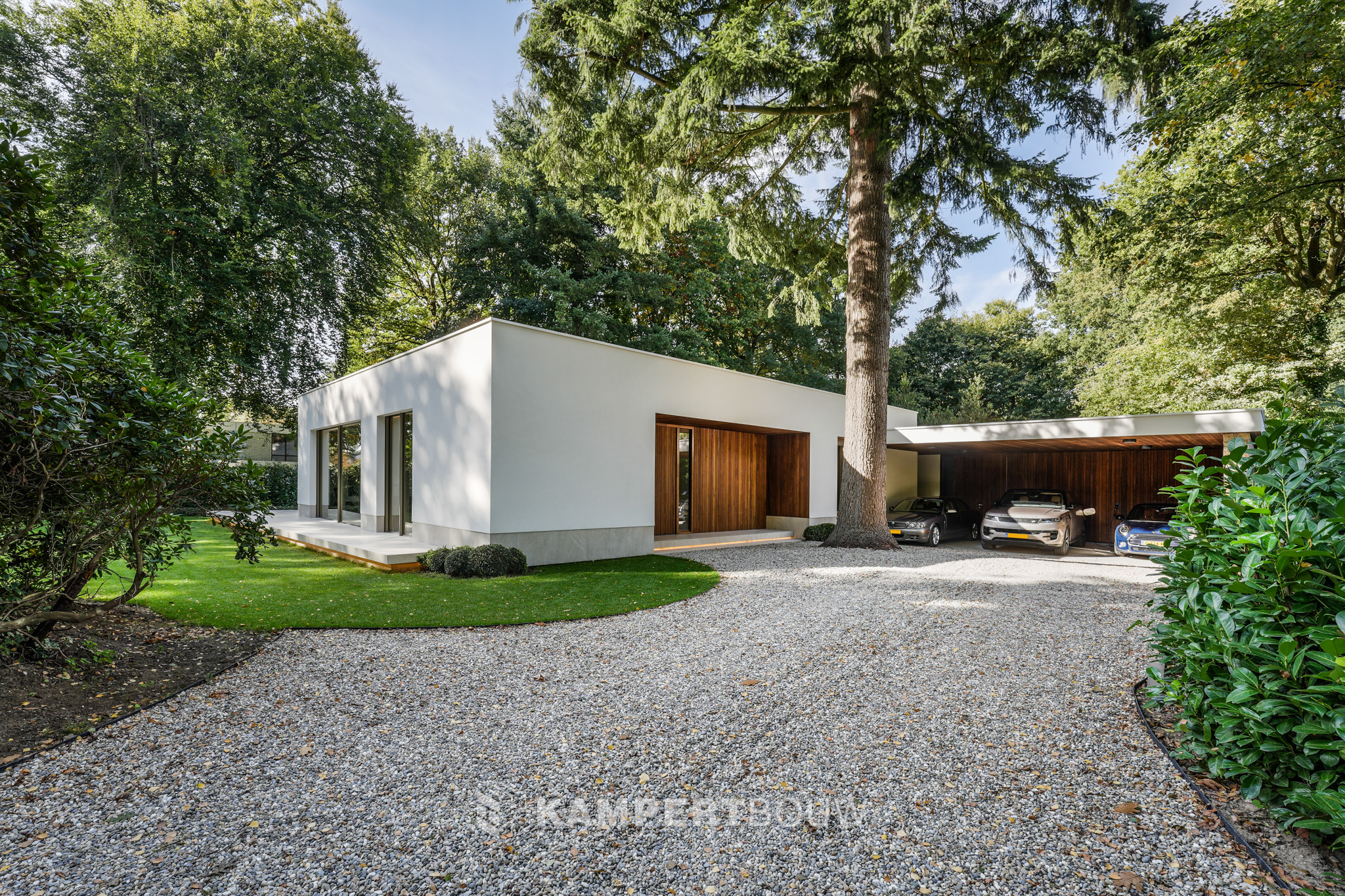 Strakke, moderne bungalow met natuurlijke materialen in Bennekom