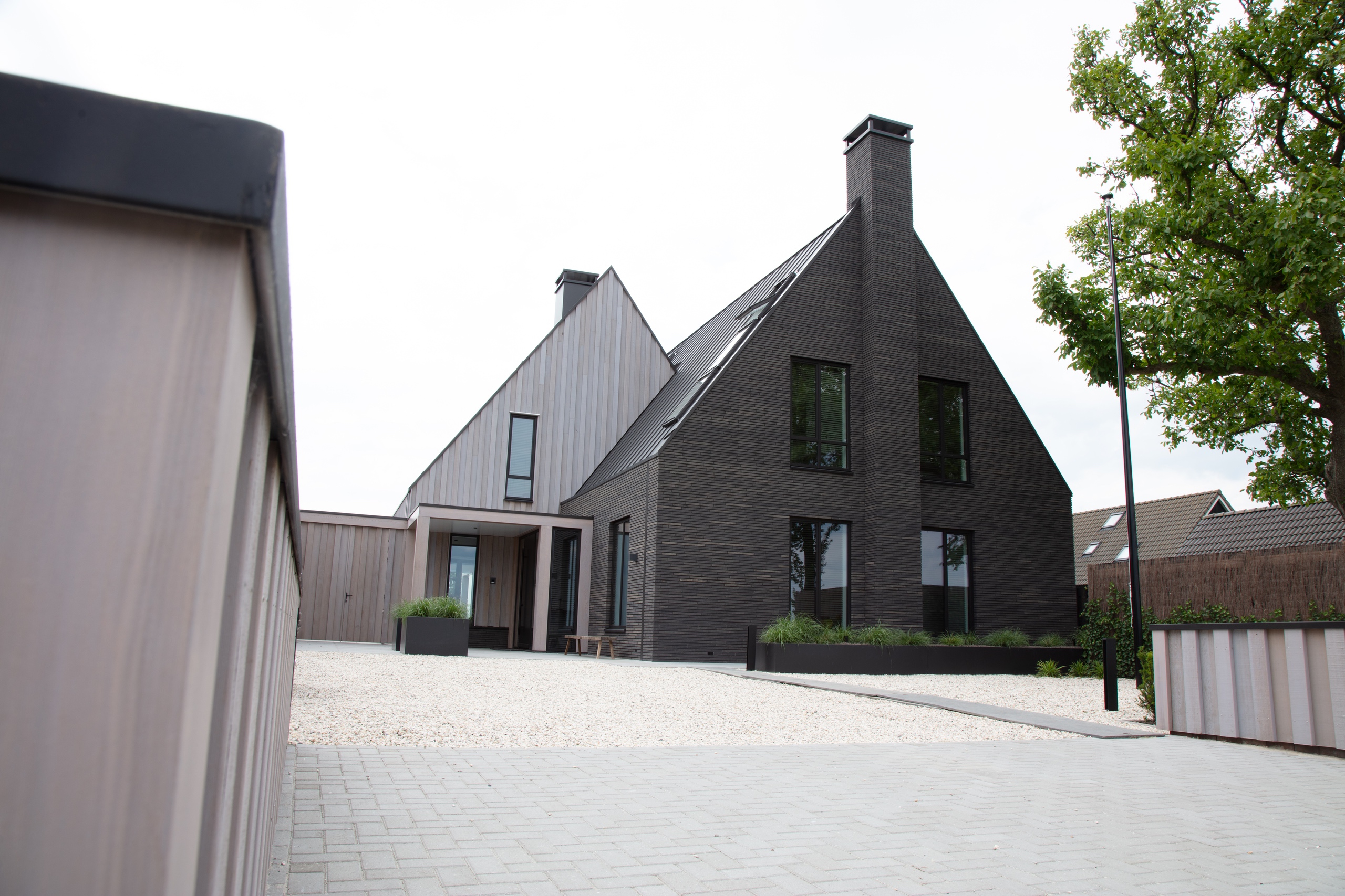 Nieuwbouw villa met boothuis